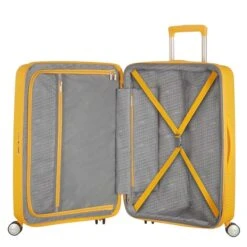 American Tourister Soundbox Spinner 67 Expandable Golden Yellow -Samsonit Koffers Winkel image 1623