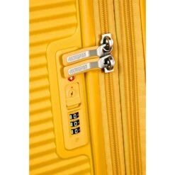 American Tourister Soundbox Spinner 67 Expandable Golden Yellow -Samsonit Koffers Winkel image 1626